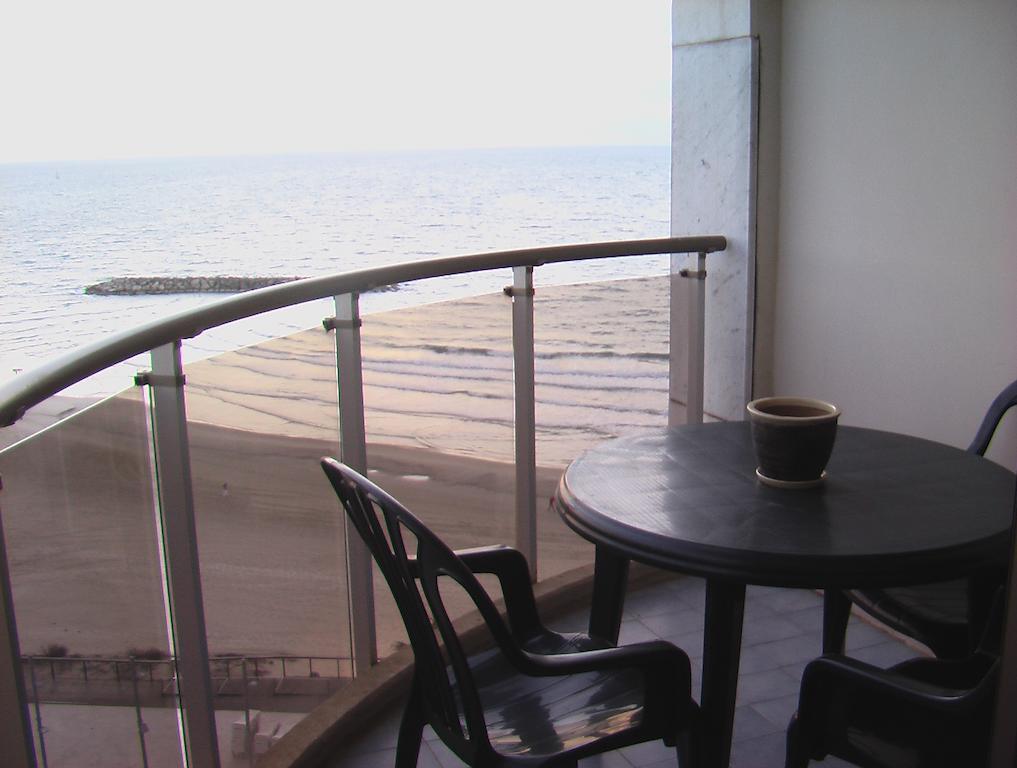 Raphael Apartments Herzelia Chambre photo